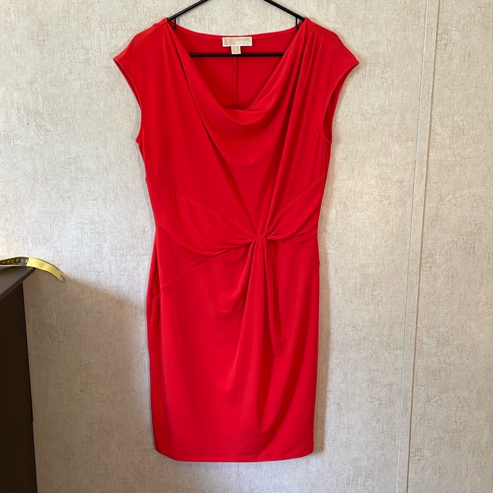 Michael Kors orange sleeveless midi dress size medium.